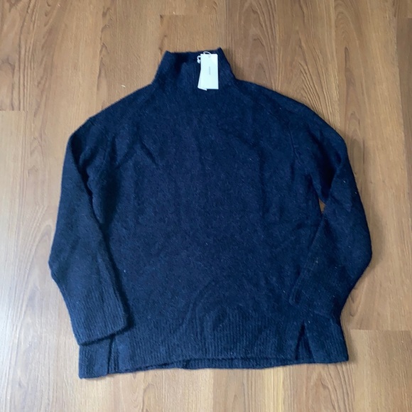 NWT Vince Double Slit Mock Neck in Fisherman - Picture 2 of 6